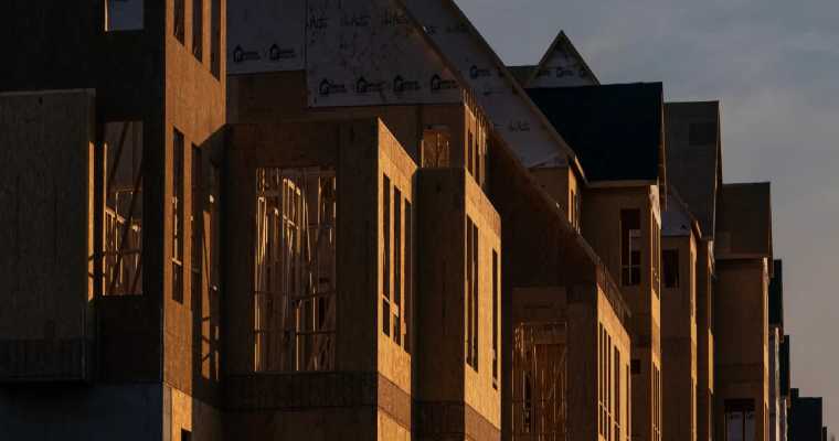 Construction Weakens: U.S. housing starts, permits slide in May