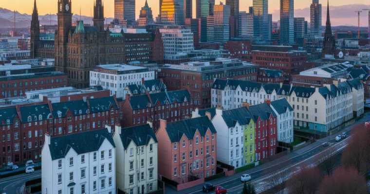 UK house prices stay resilient despite market headwinds